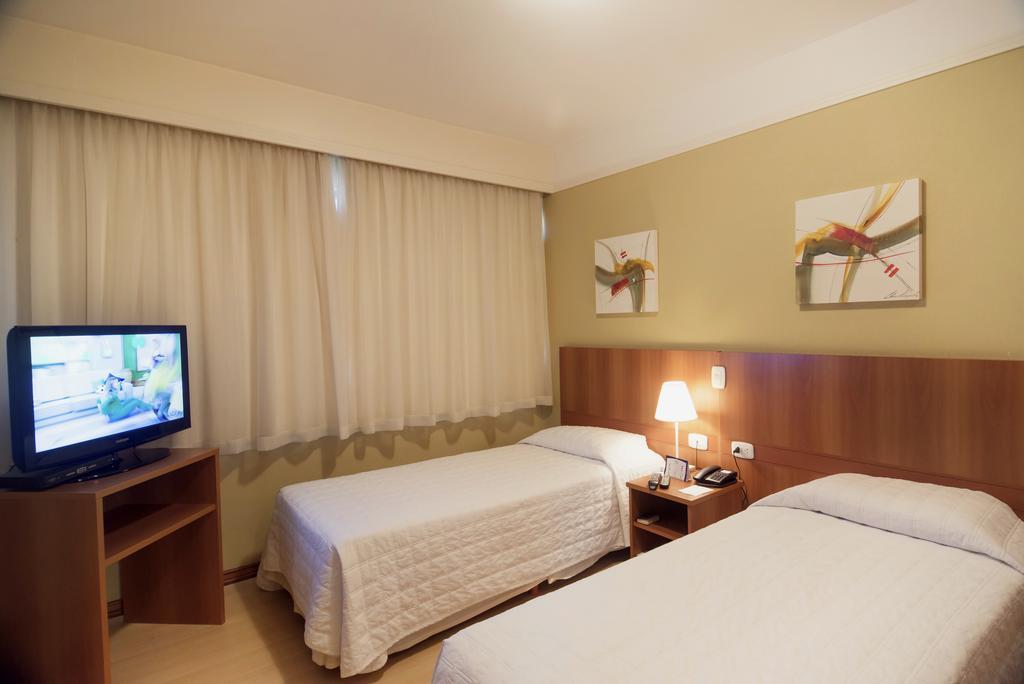 Tri Hotel Executive Caxias Caxias do Sul Exterior photo